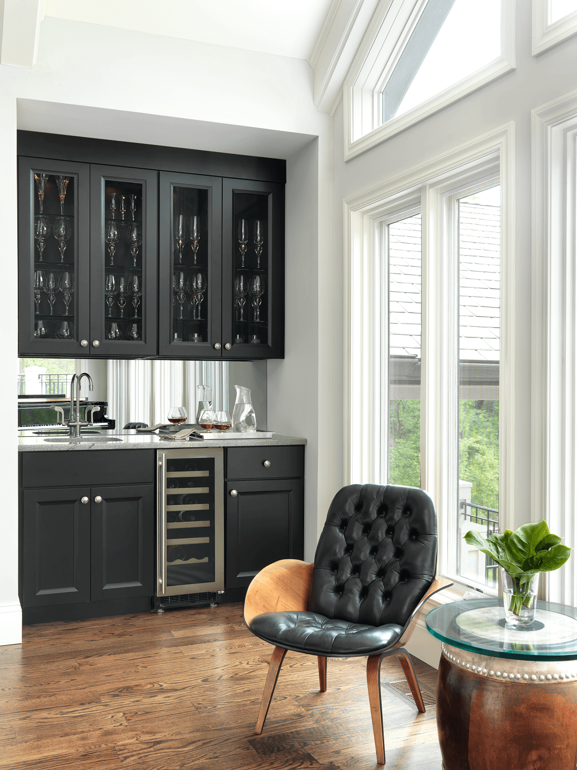 Traditional Wet Bar with Black Cabinetry