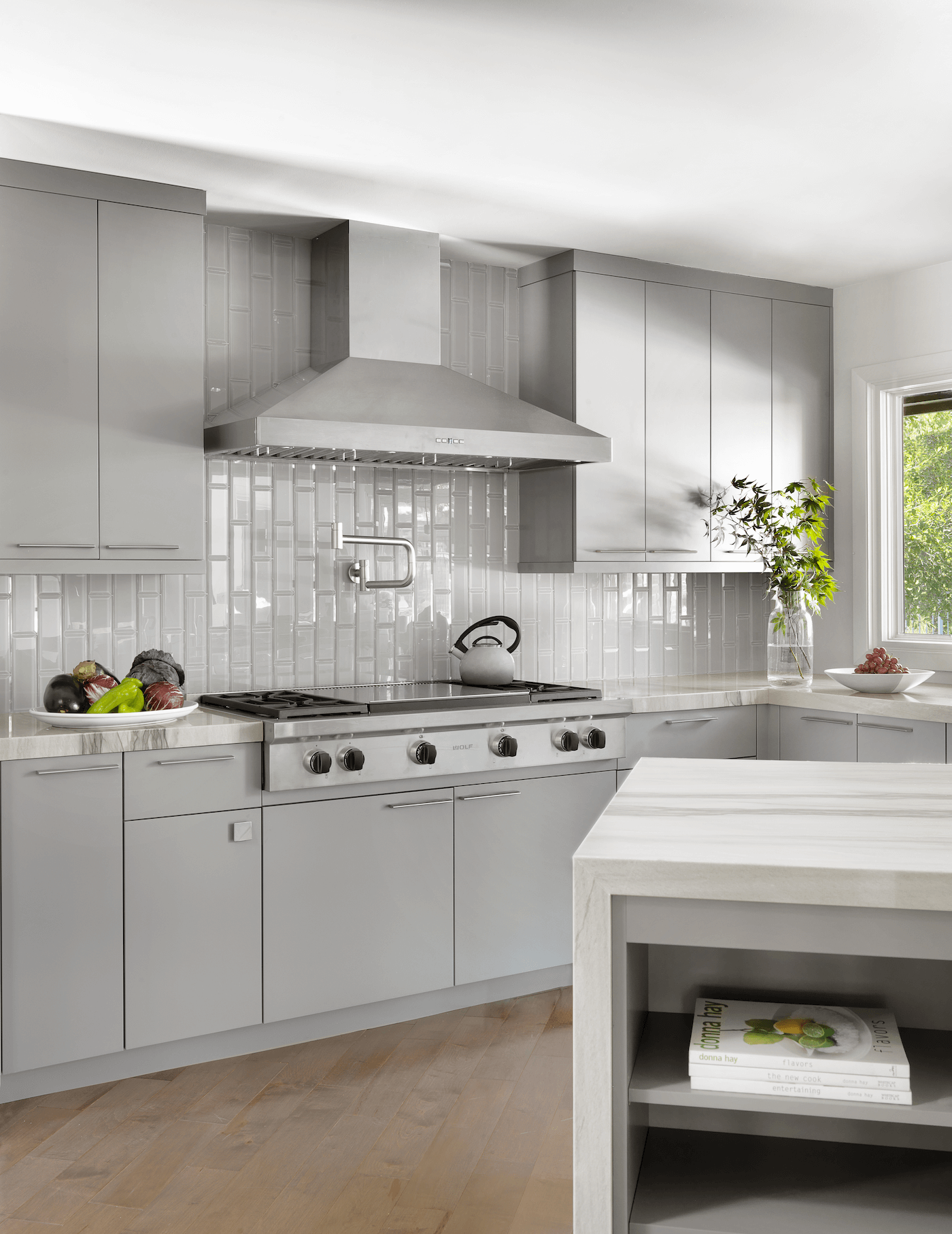 Dovetail Gray Modern Kitchen - Beck/Allen Cabinetry