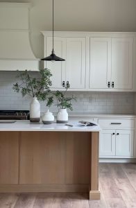 Quarter Sawn White Oak Cabinets - Beck/Allen Cabinetry